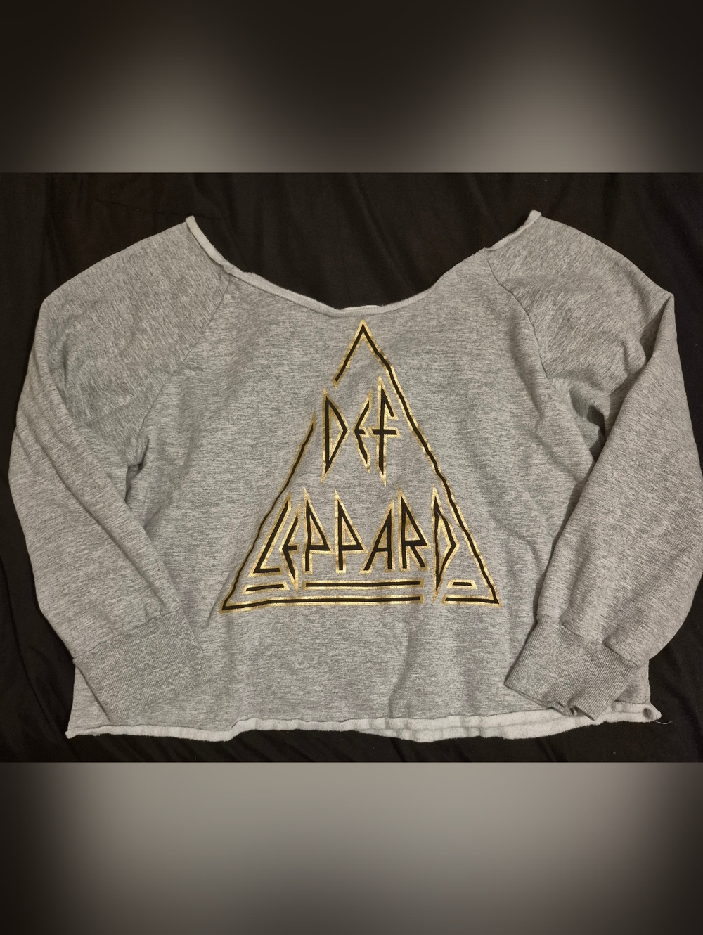 Lucky Brand Def Leppard Light Gray Fleece Pullover